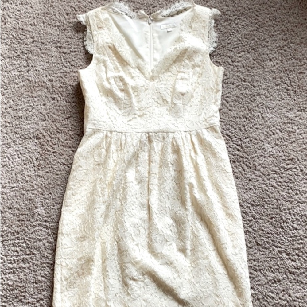 Cream Shoshanna dress in size 4 Great condition.